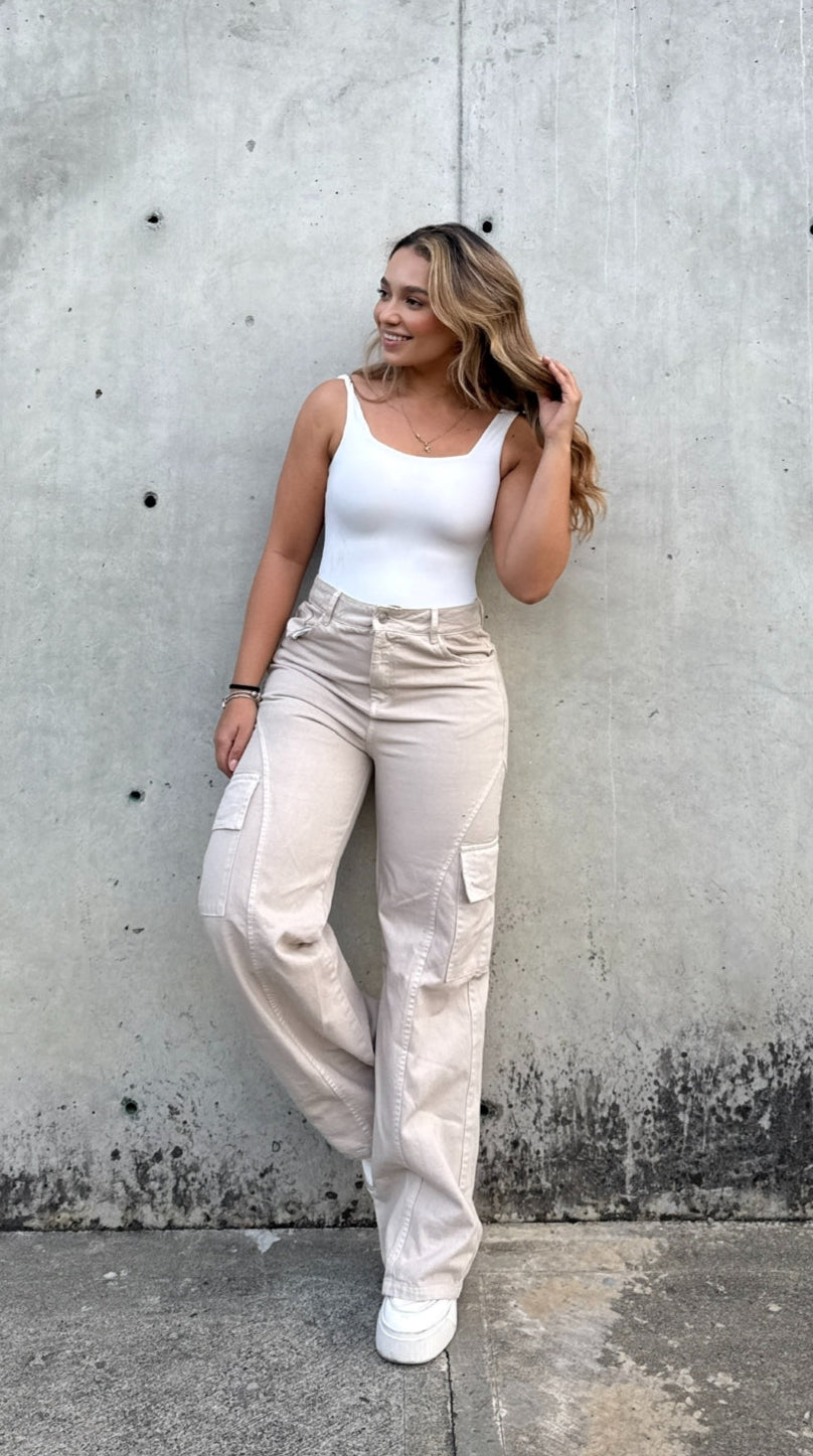 Jean Wide Leg Cargo Color Beige