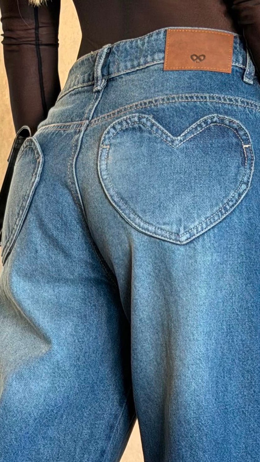 Jean Wide Leg Corazón Tono Azul Oscuro