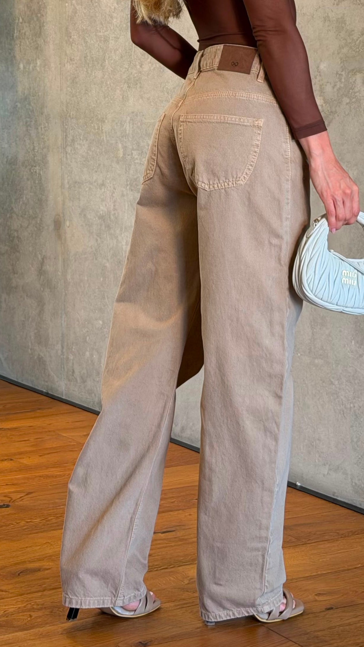 REF 130302-1 Jean Barrel Tono Caqui
